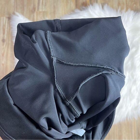 Faux Leather Camo Leggings Size XS - Picture 7 of 8